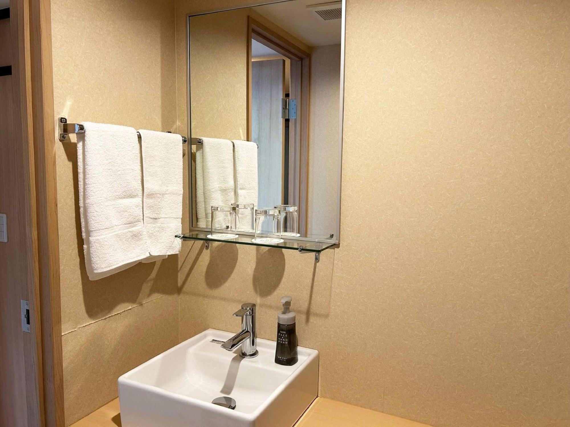 Hotel Heian No Mori 4*