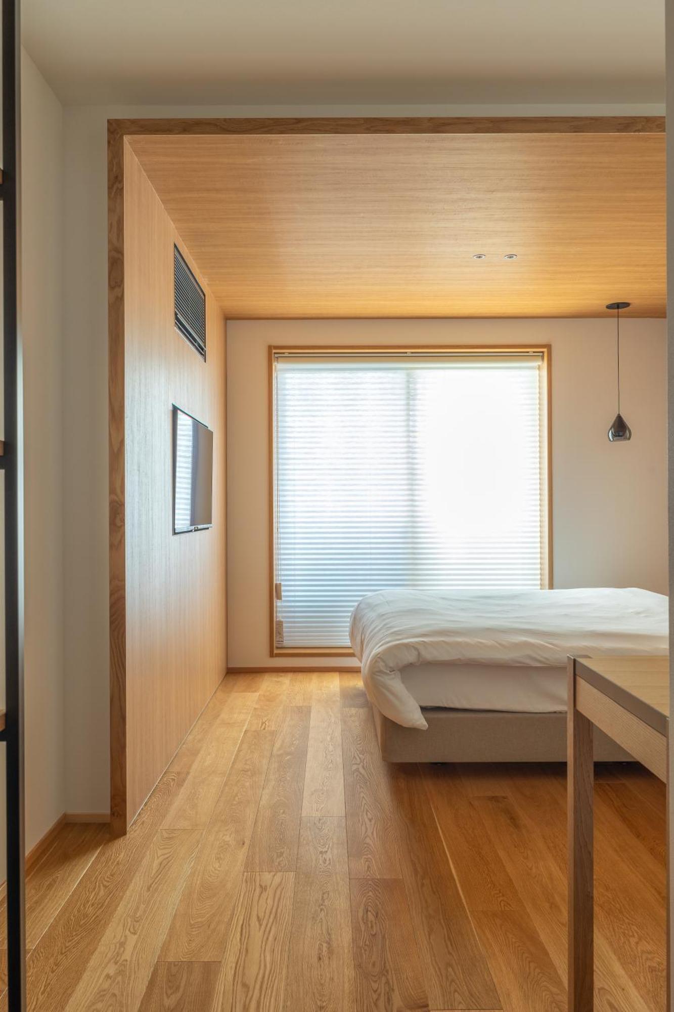 Dash Living Gojo 2*