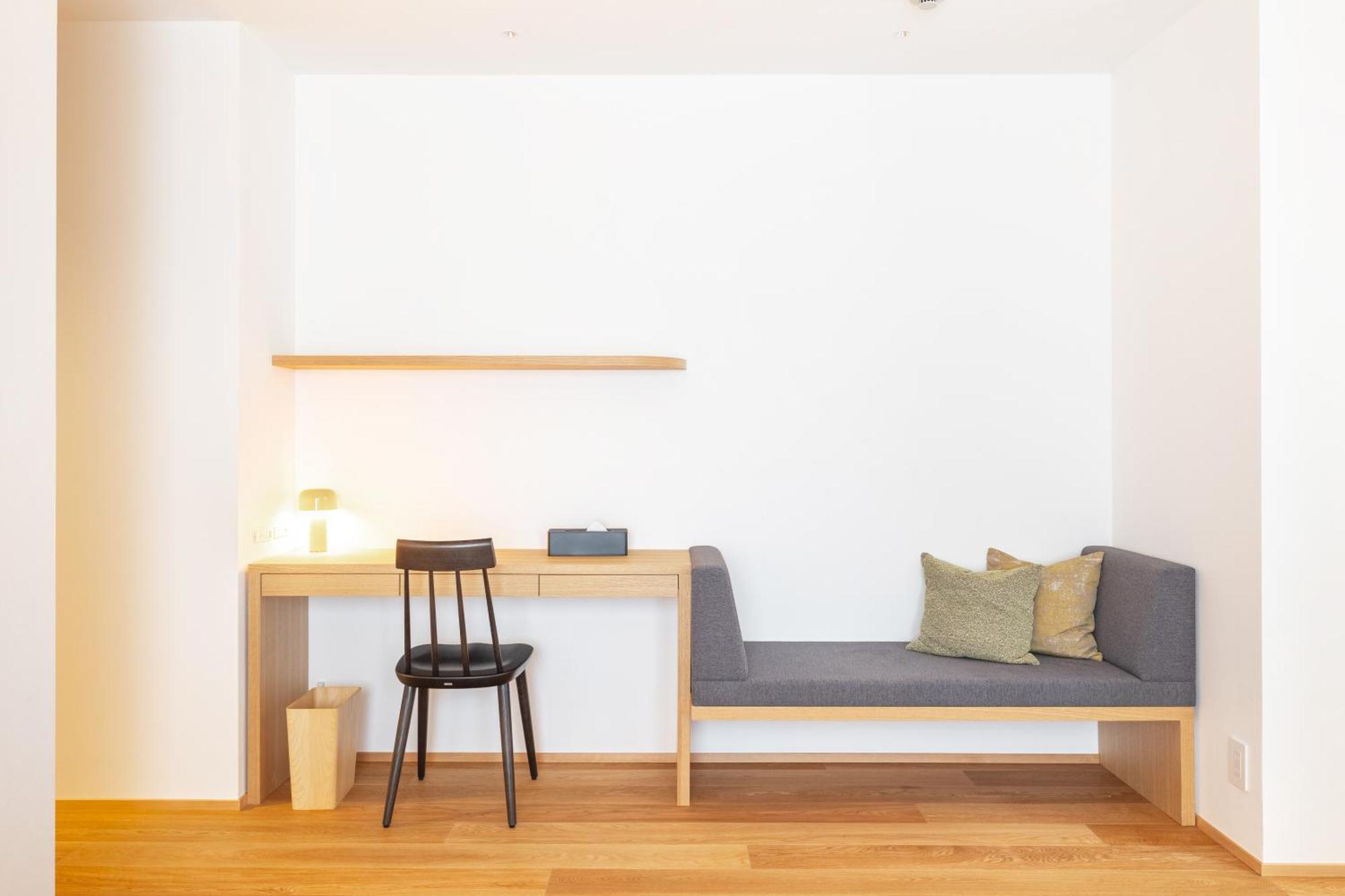 Hotel Dash Living Gojo
