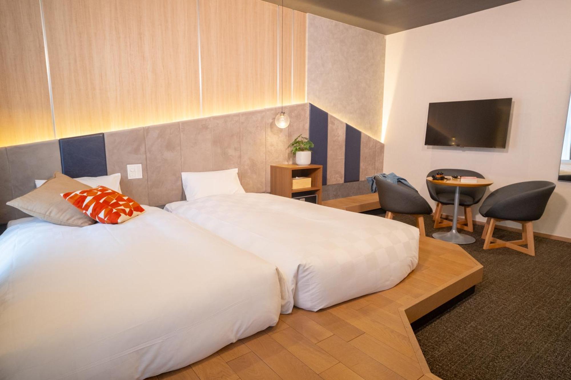 Wayfarer Shijo Hotel 3*