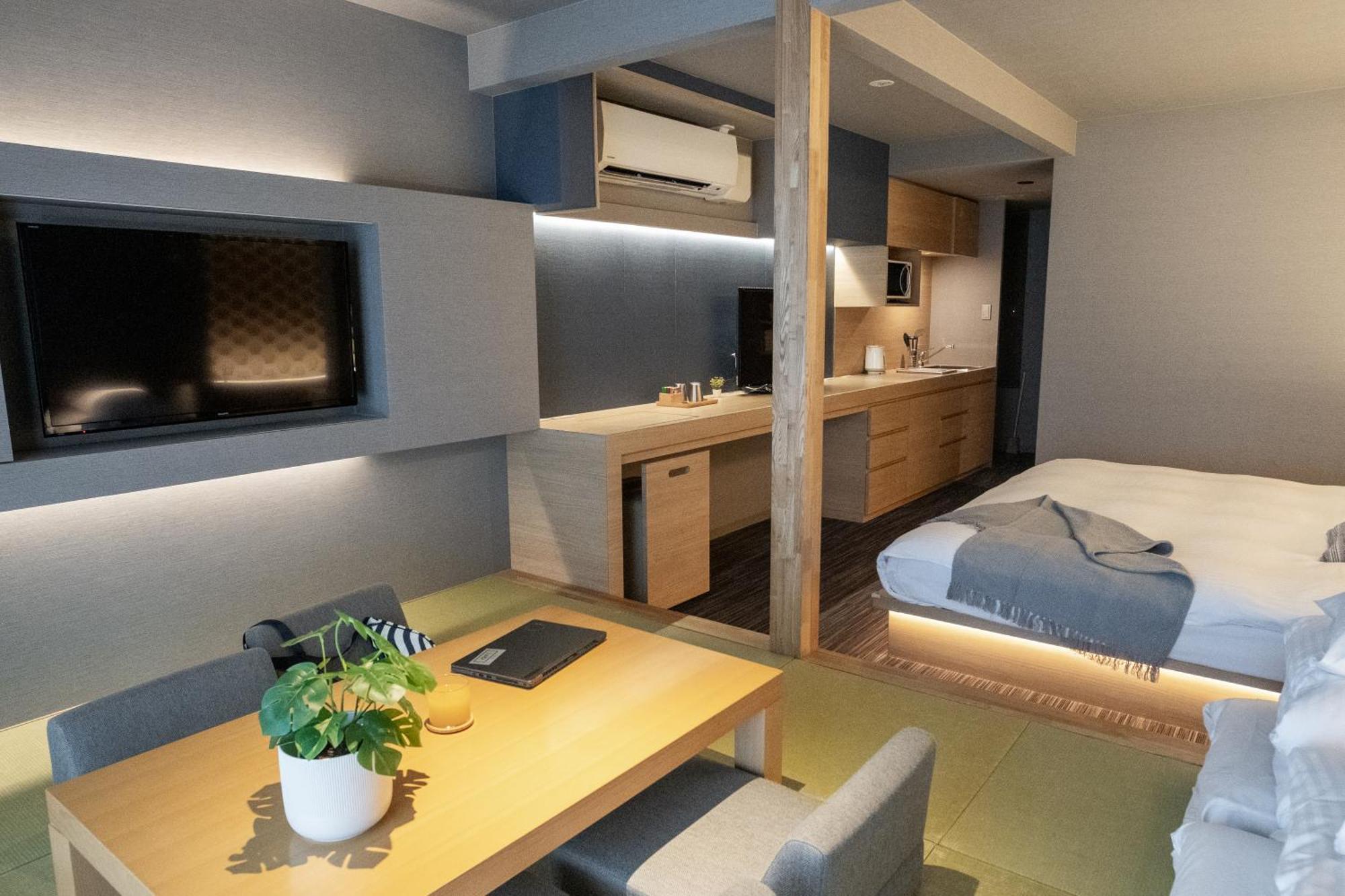 Ori Aparthotel