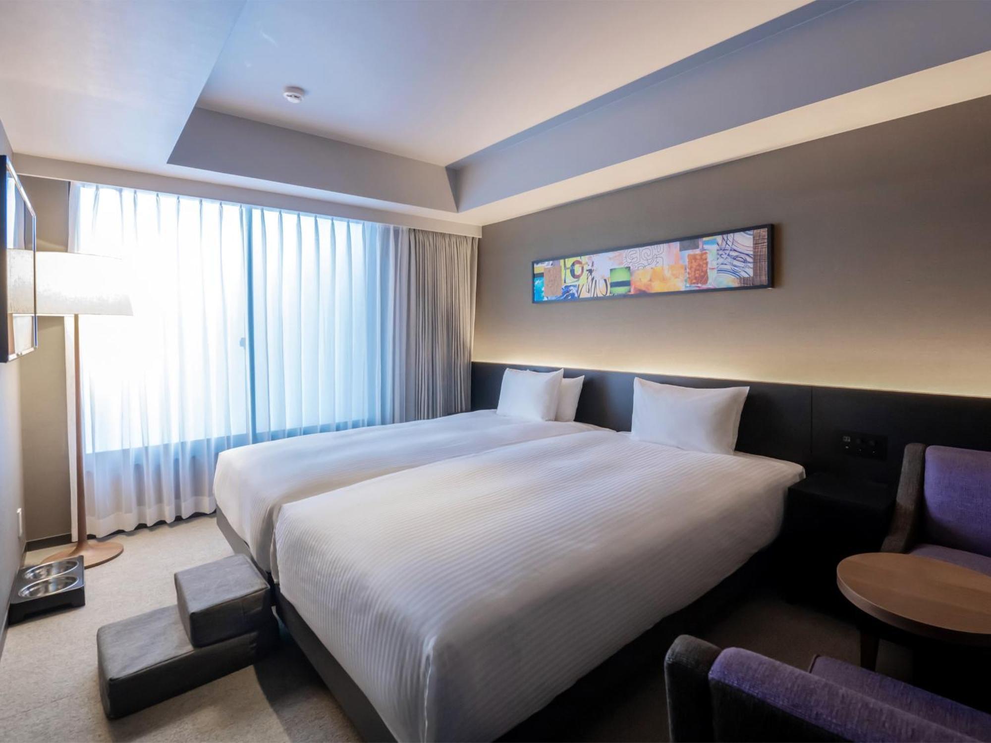 Anddoggy Nijo Hotel