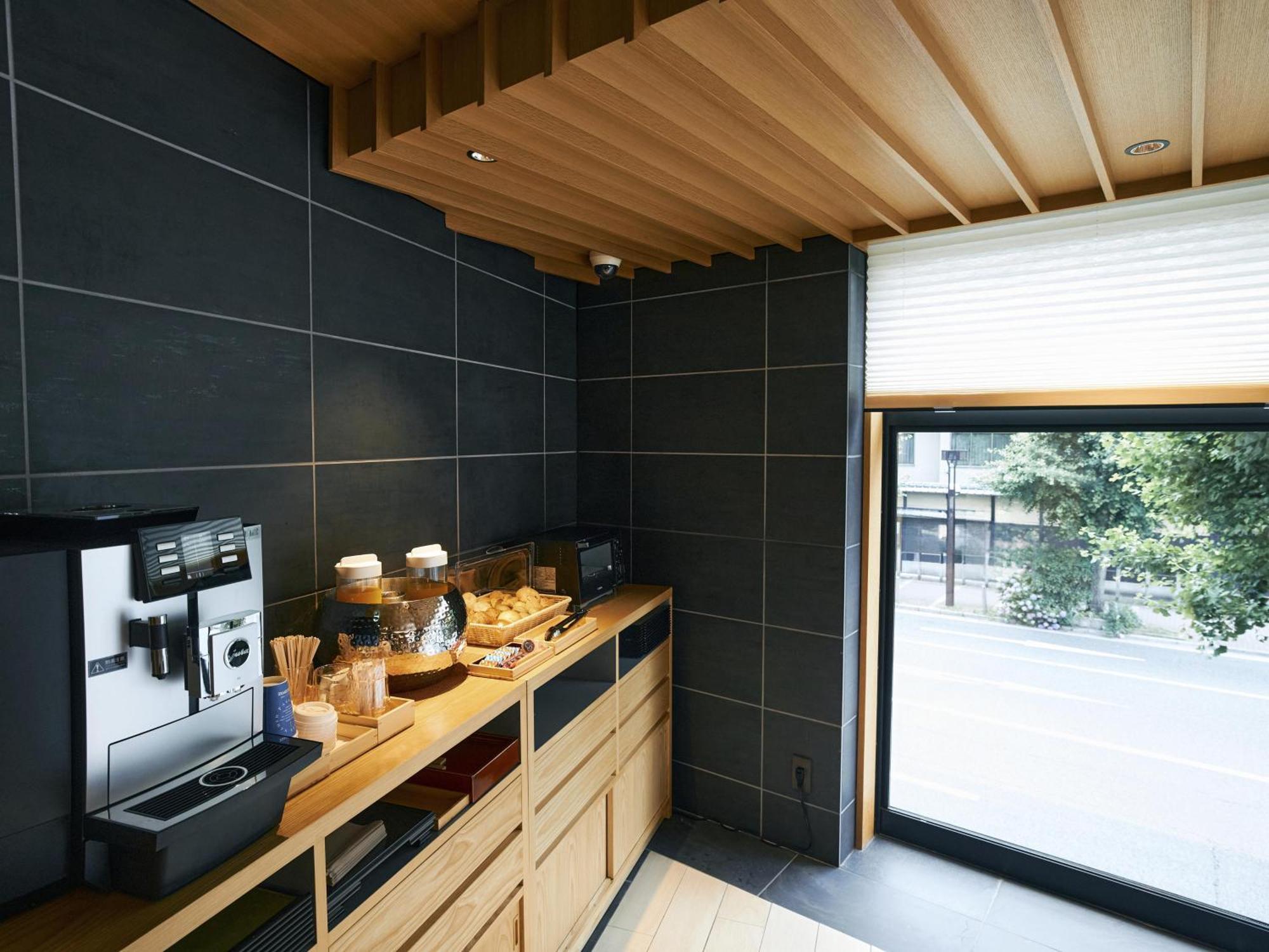 Traveltine Kiyamachi Hotel 3*