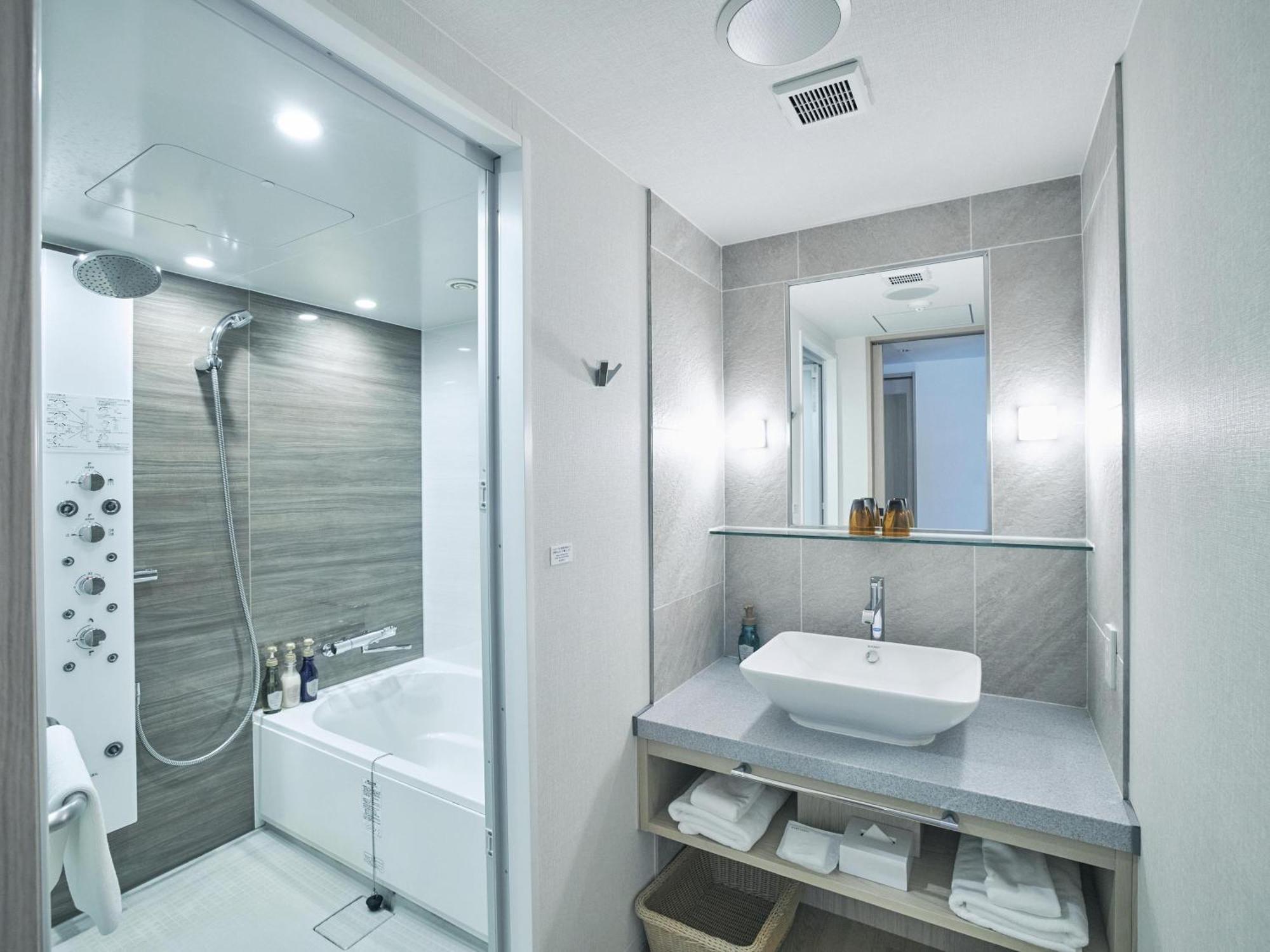 Traveltine Kiyamachi Hotel 3*