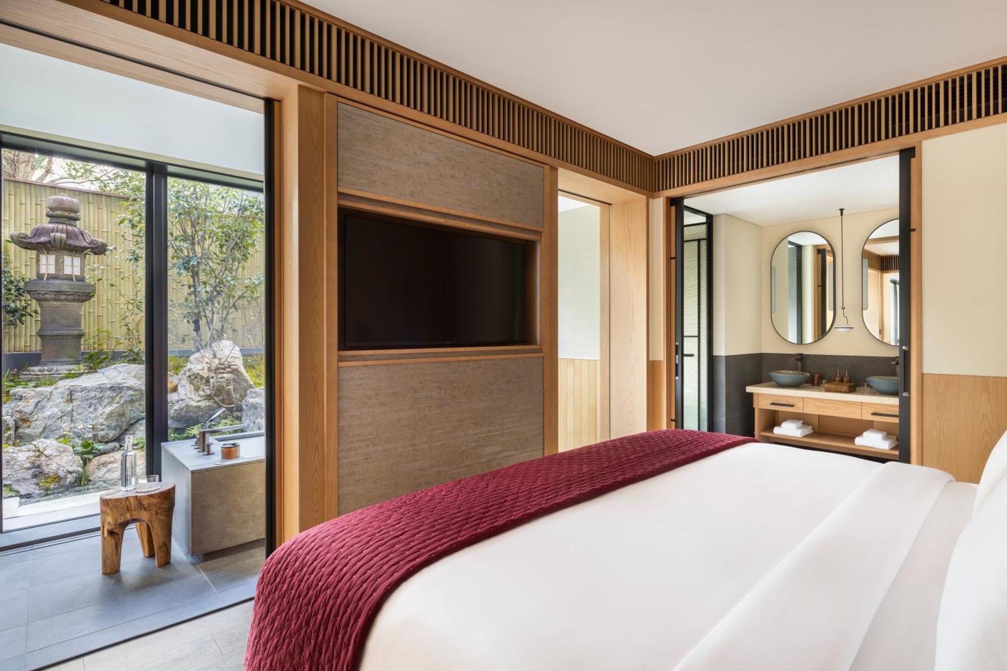 Six Senses 5*
