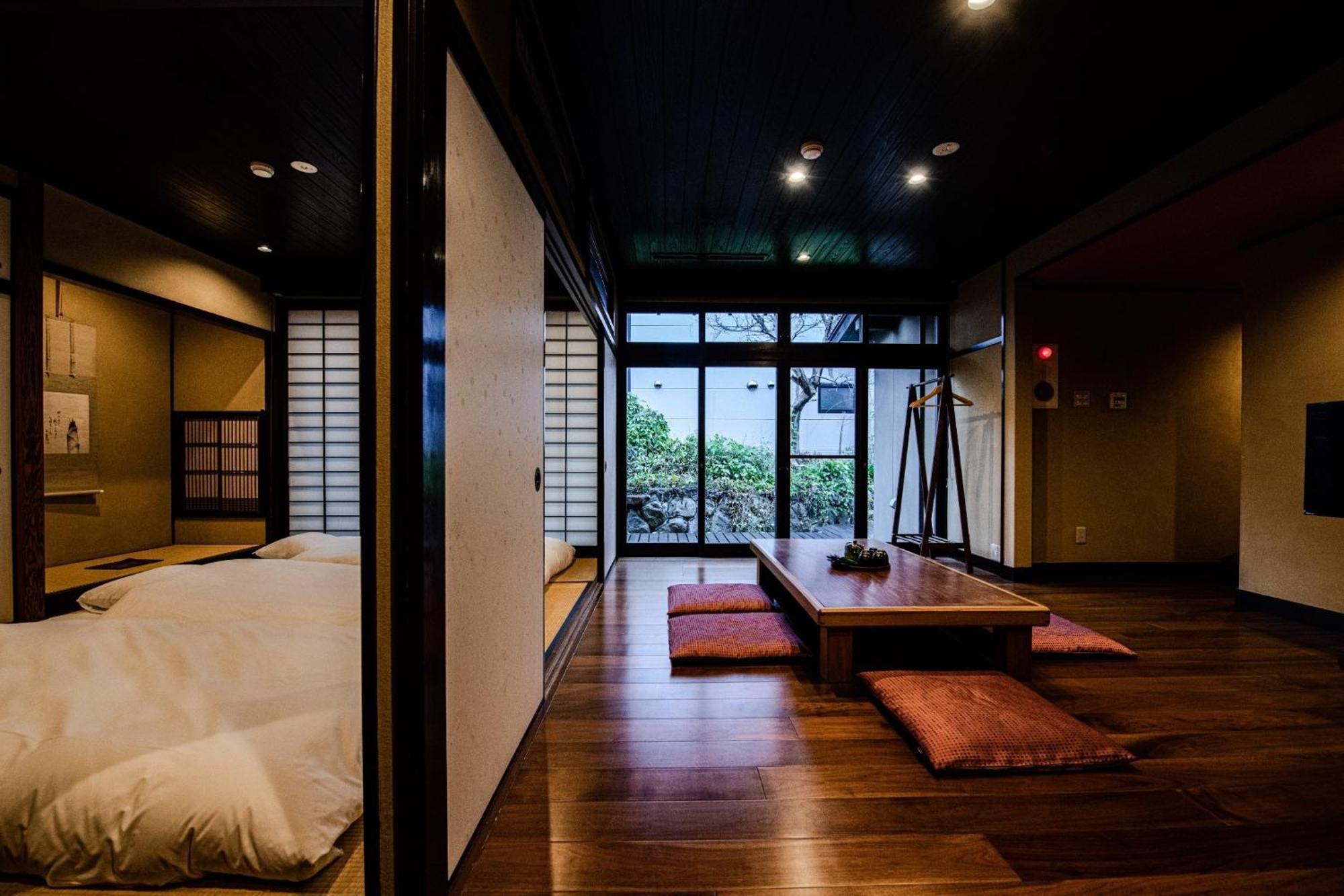 Holiday home Nishijin Five Crossroads - Vacation 18405