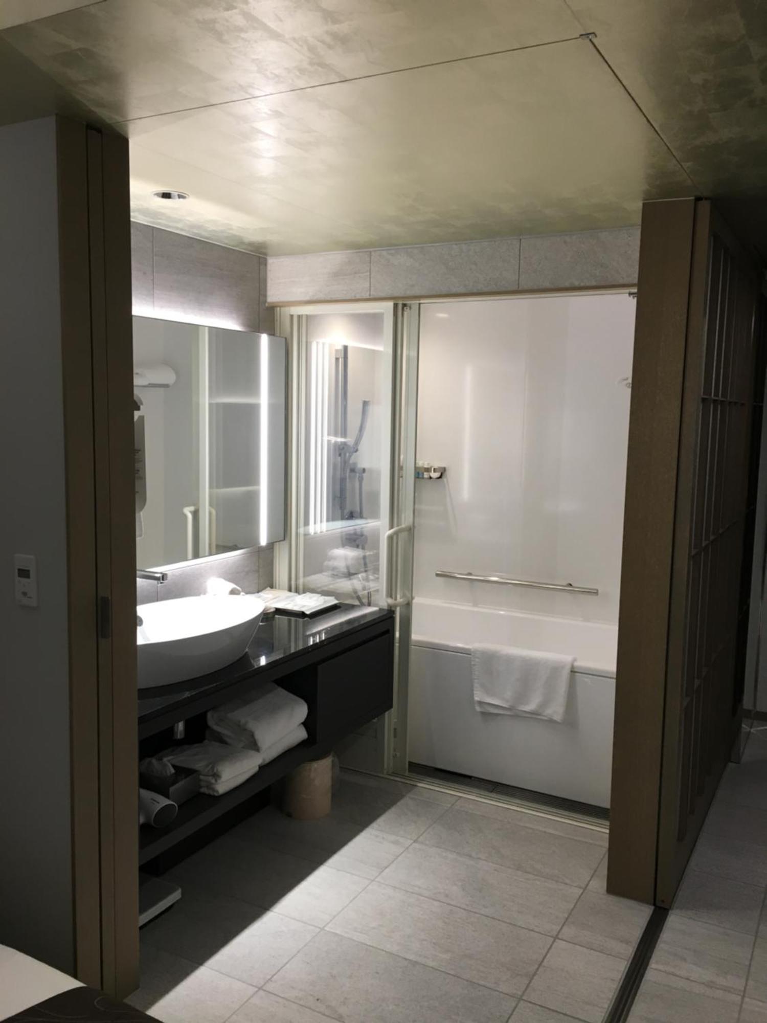 Hotel Ana Crowne Plaza By Ihg