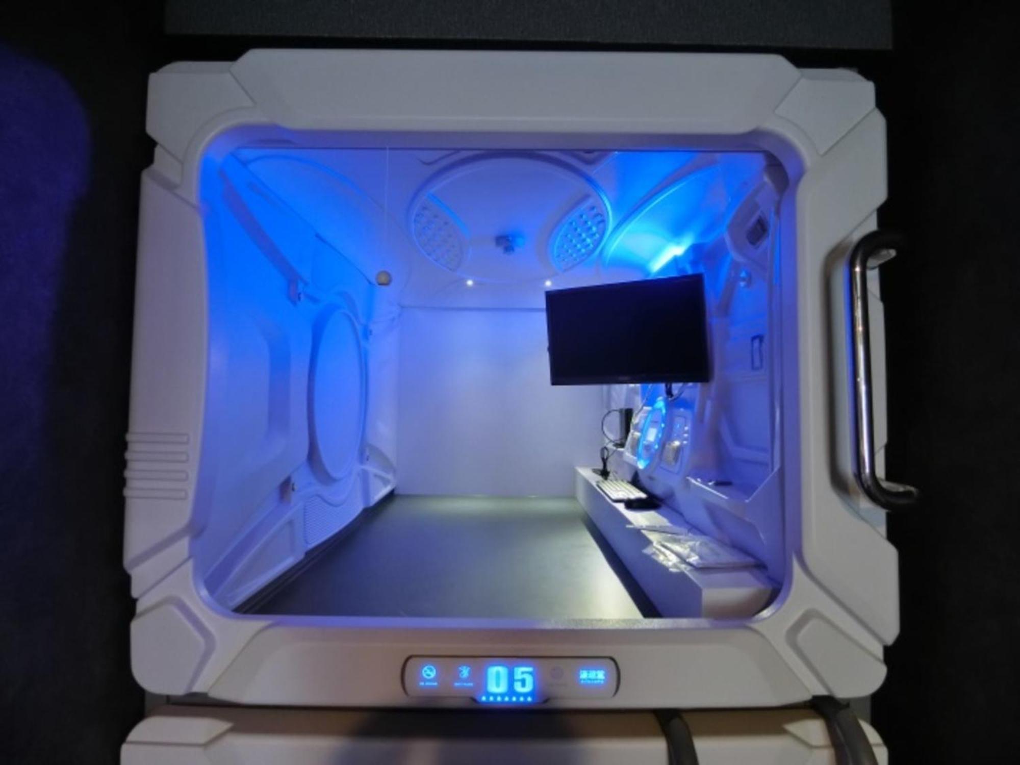 Capsule Manyudo