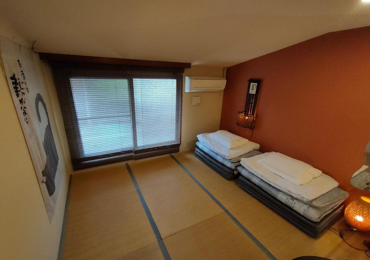 Shirakawa Kiraku Guest house 2*