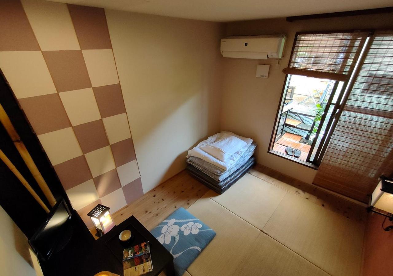 Guest house Shirakawa Kiraku 2*