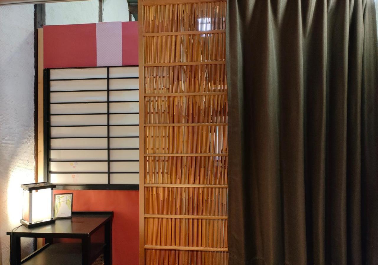 Shirakawa Kiraku Guest house 2*