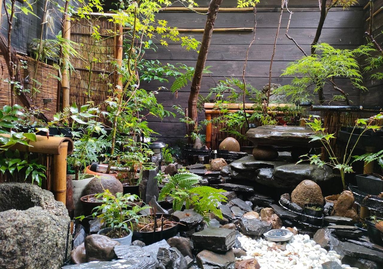 Guest house Shirakawa Kiraku 2*
