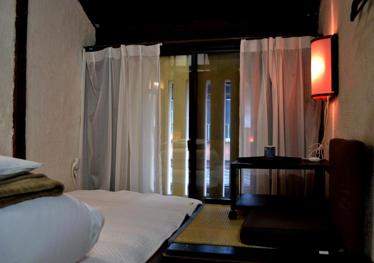 Shirakawa Kiraku Guest house 2*
