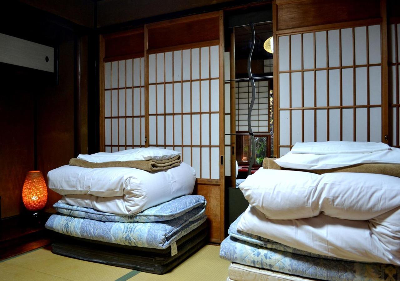 Guest house Shirakawa Kiraku 2*
