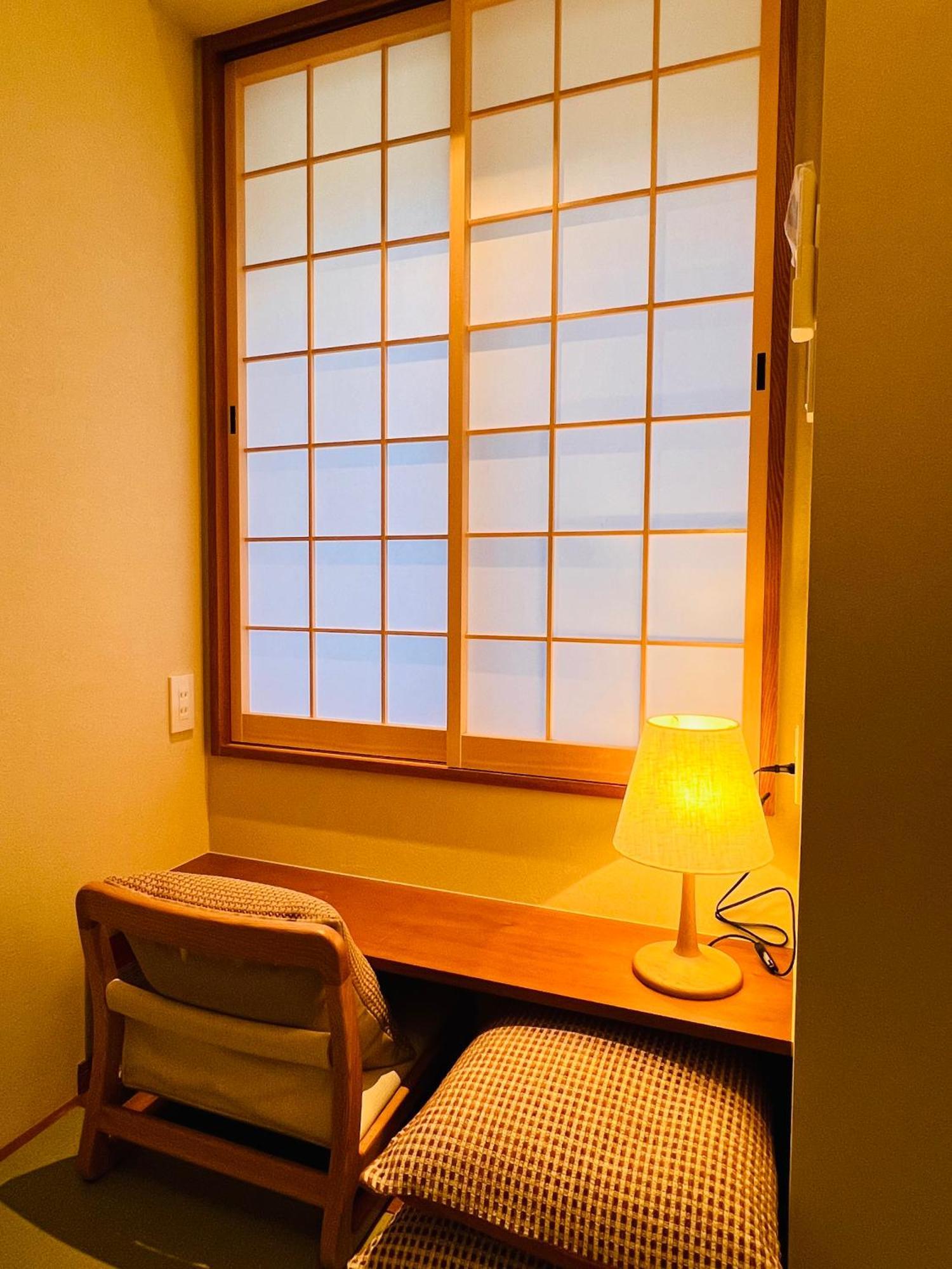 Hakukou Uromuro Kyoto