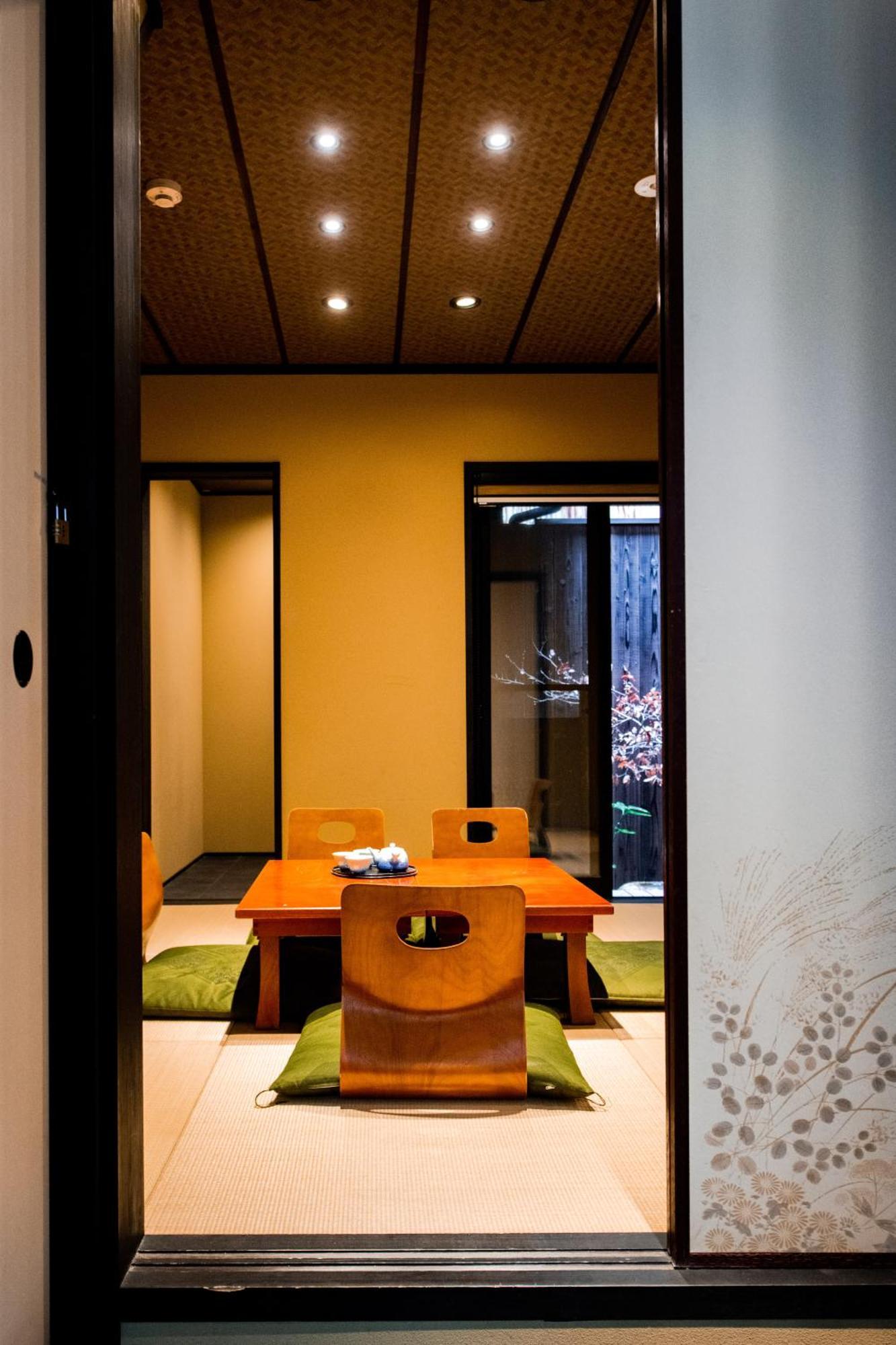 Kyoya Nobuhiro Rakutyu Holiday home *