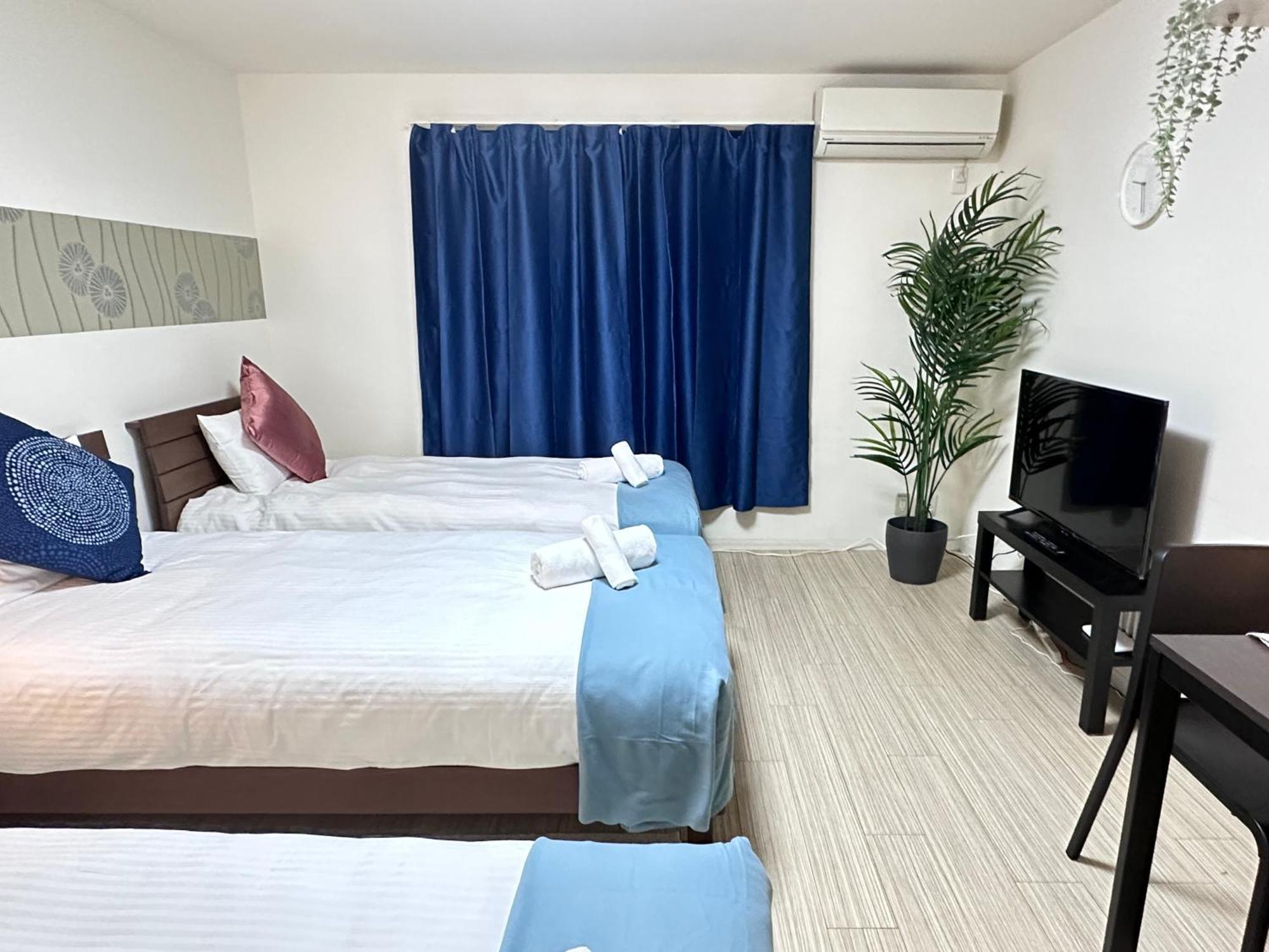 In Kiyomizu, Walk 5 Minutes Kiyomizu Temple, Washmachine, Kitchen, Tv In Room&bathroom, 3 Cars Free Parking
