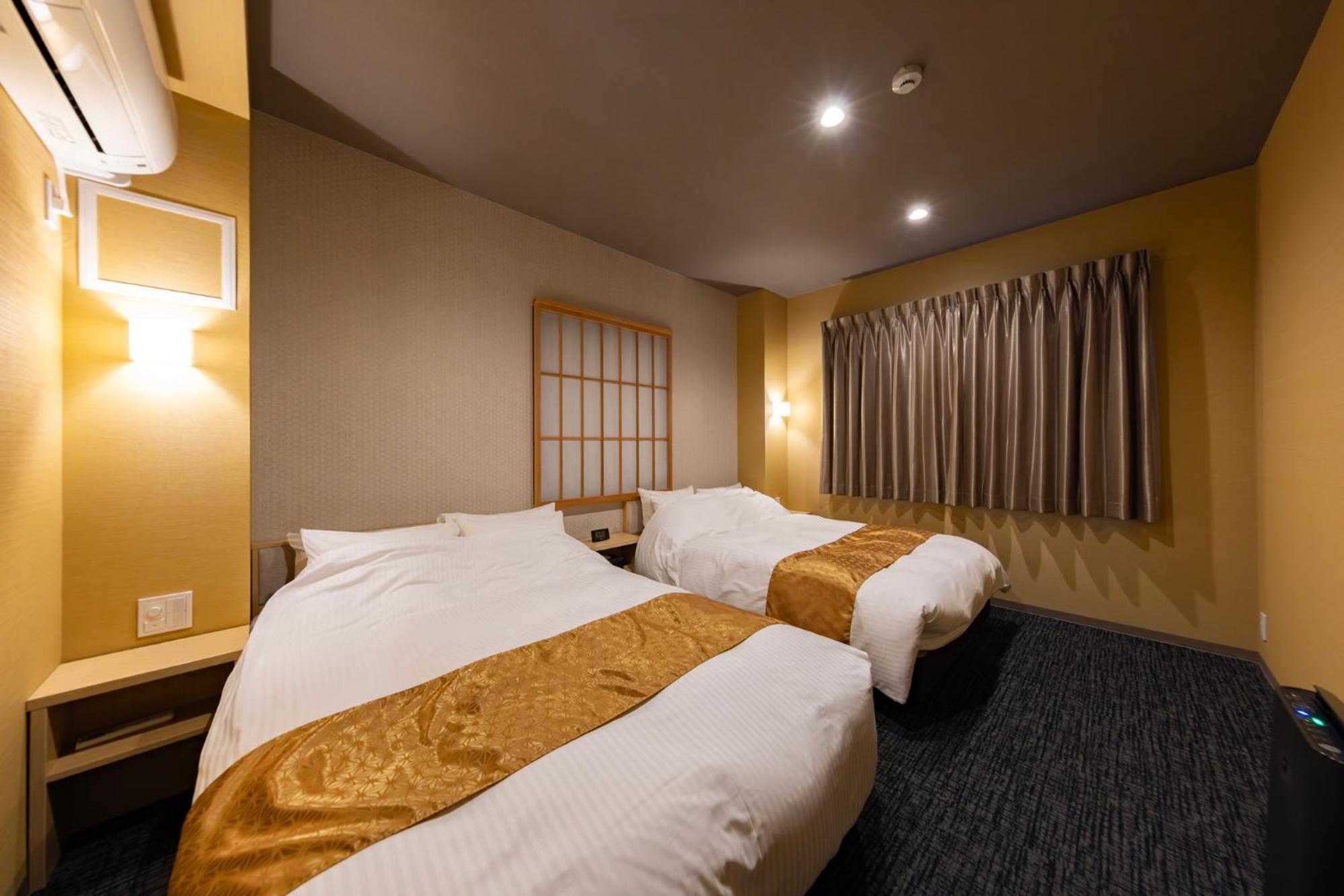 Madoka Station West Hotel