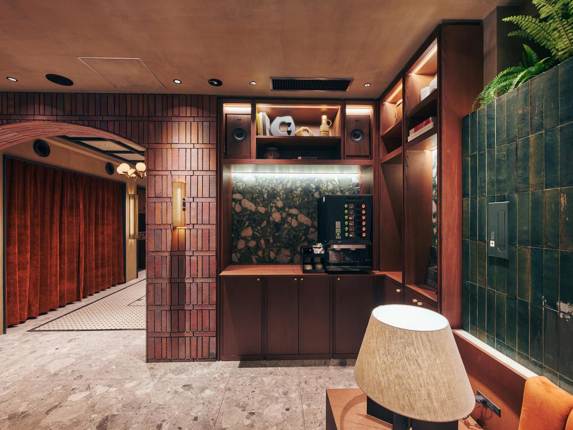 Stitch Hotel
