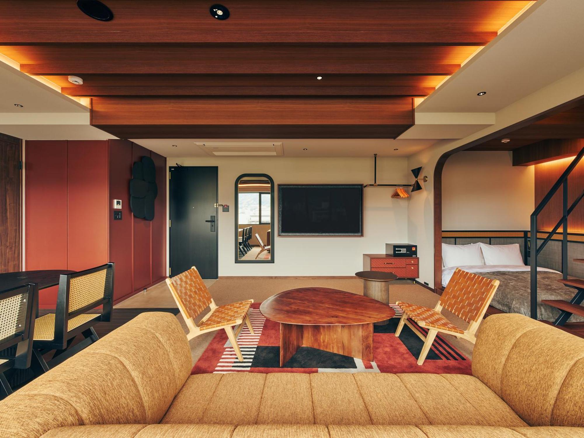 Stitch Hotel 5*