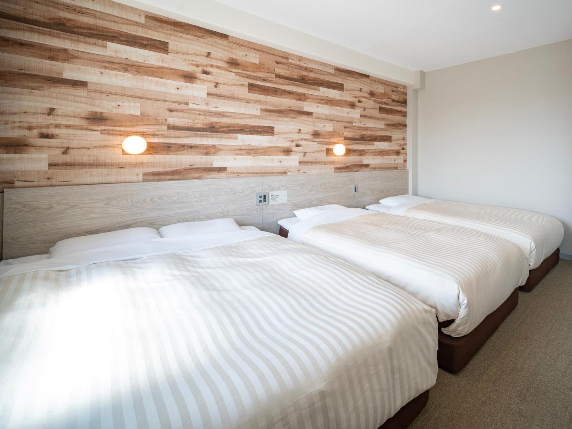 Super Shijokawaramachi Hotel