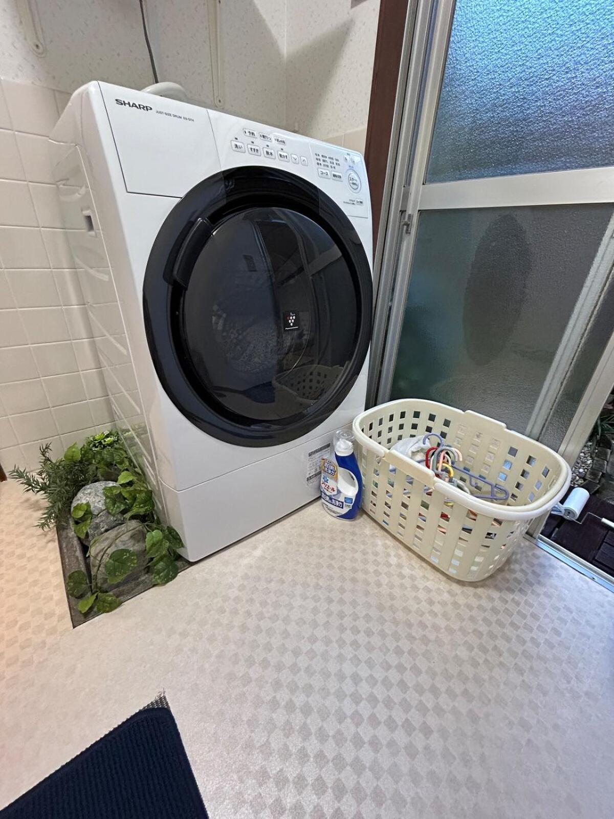 Apartment Kissho Minpaku 1 Station To Station, Jr Nishi-oji Station North Exit, Within Walking Distance Of Umekoji Park, Laundry And Cooking, Free Bicycles For 2 People Kyoto