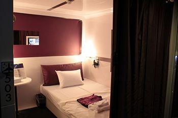 First Karasuma For Women Capsule hotel Kyoto