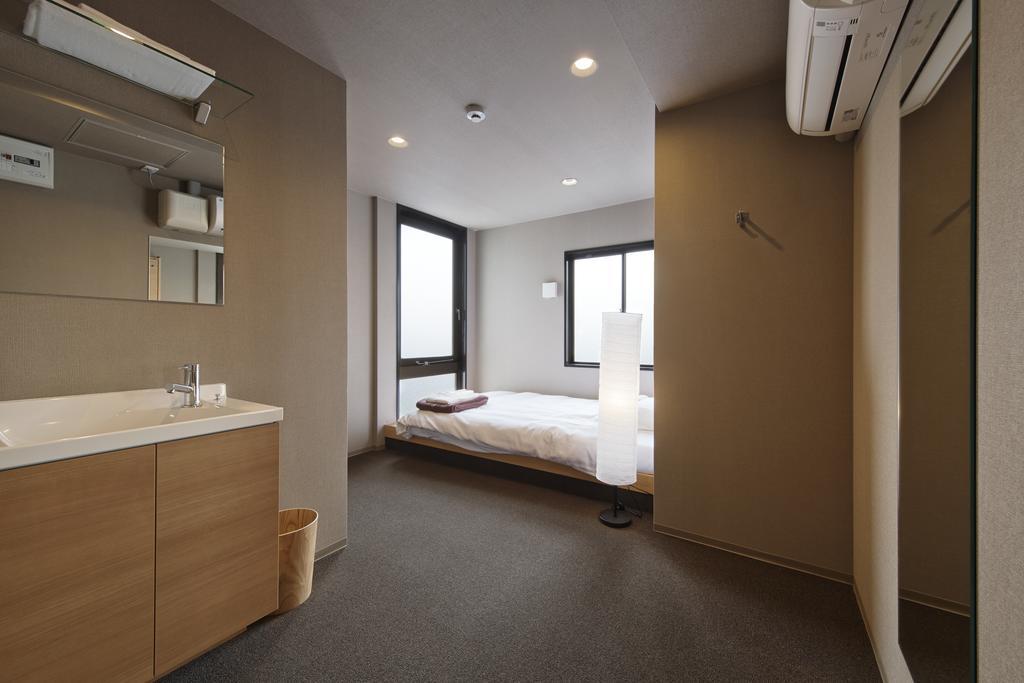 Kaede Hostel