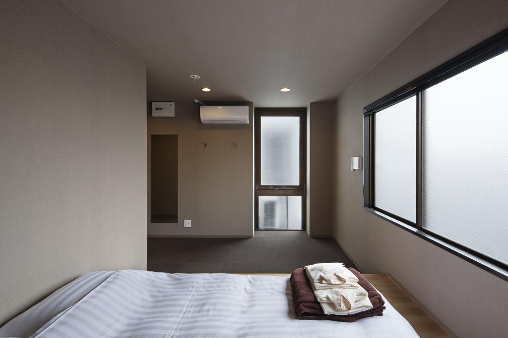 Kaede Hostel