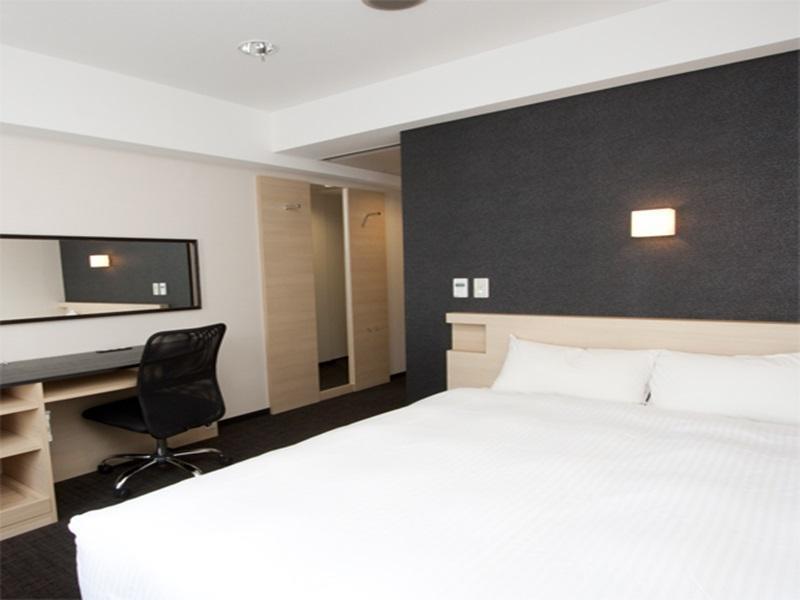 Smile Shijo Hotel