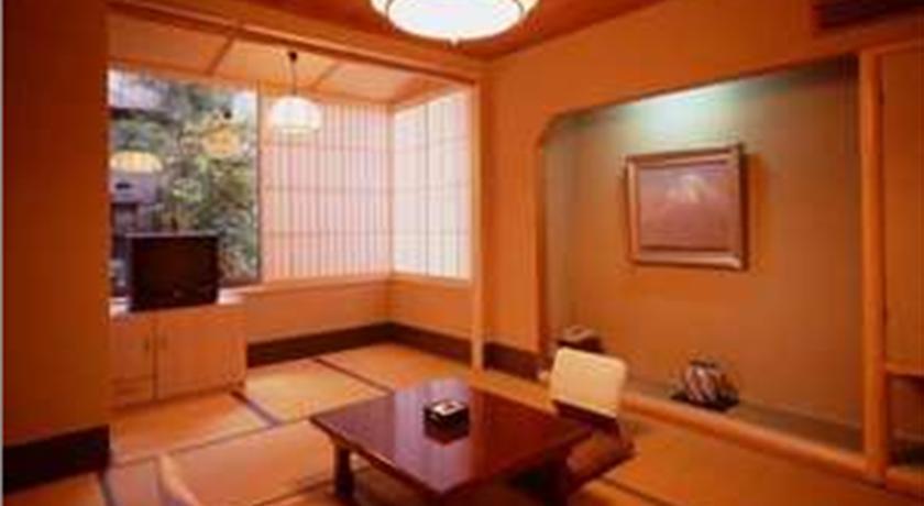 Tazuru Ryokan 4*