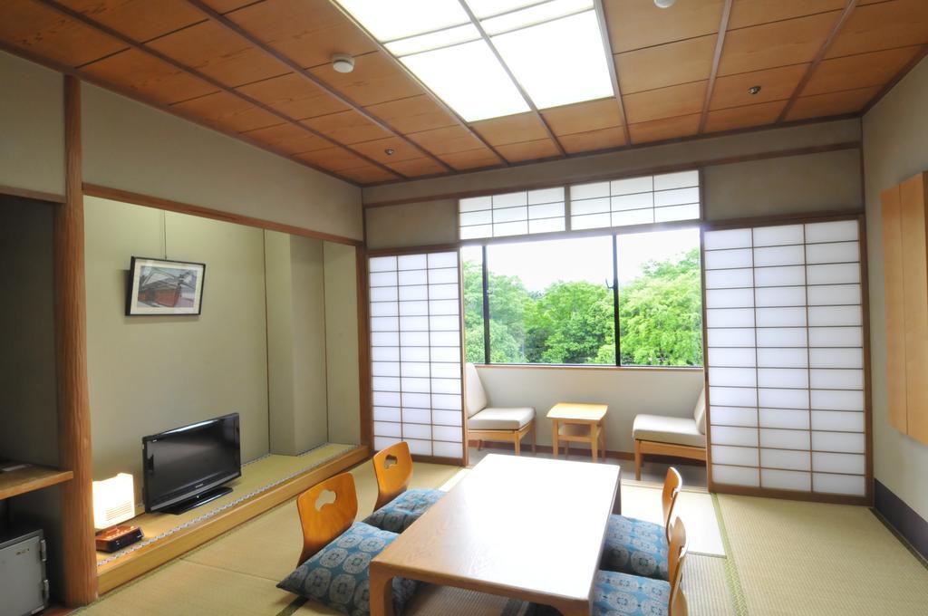 Gosho Nishi Heian Hotel Kyoto