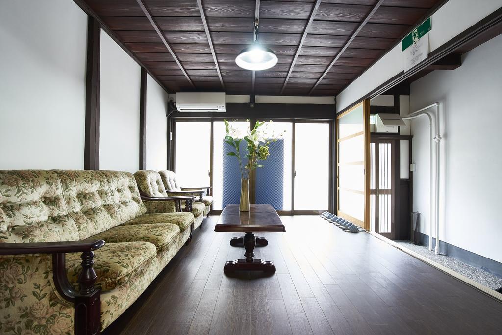 Base Karasuma Imadegawa Kyoto
