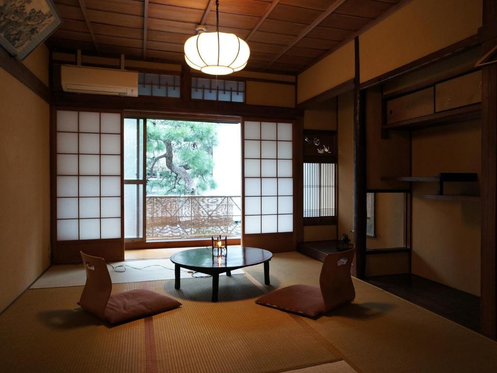 Itoya *