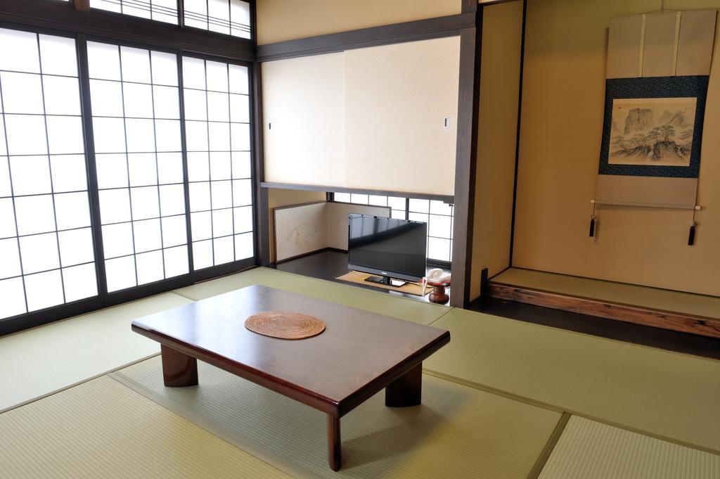 Yadoya Nishijinso Ryokan 3*