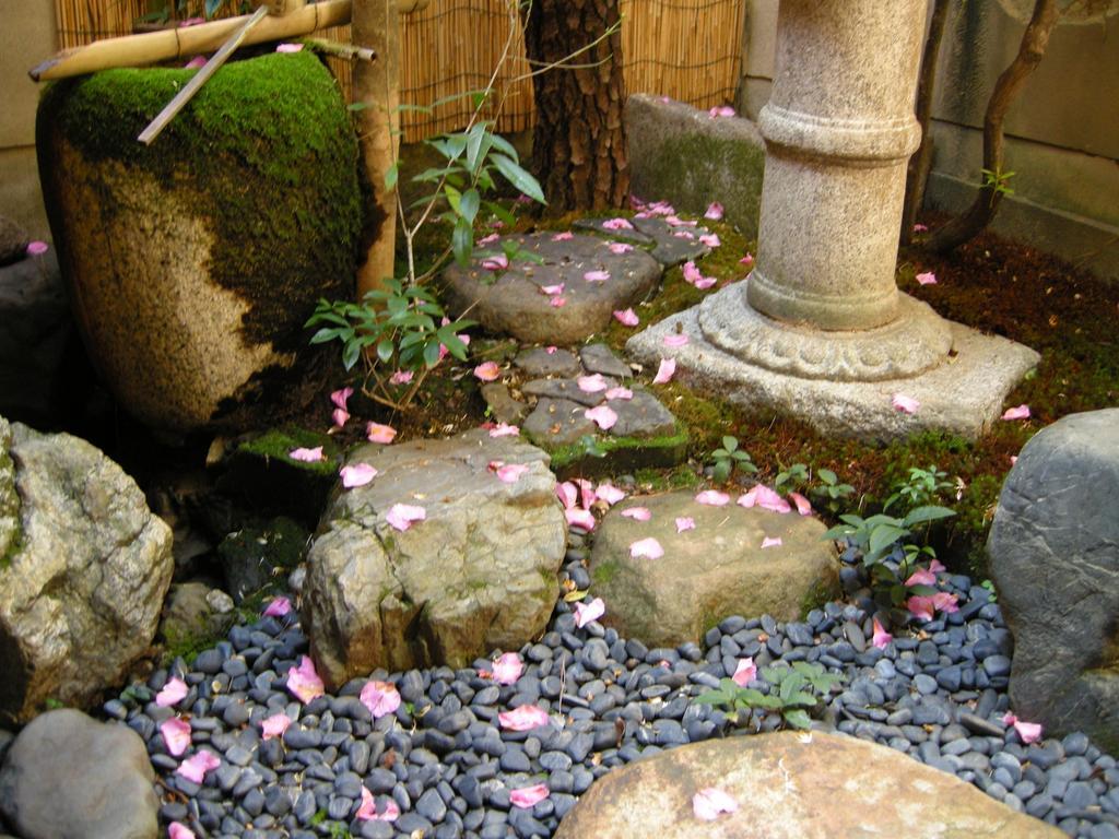 Itoya Hostel *