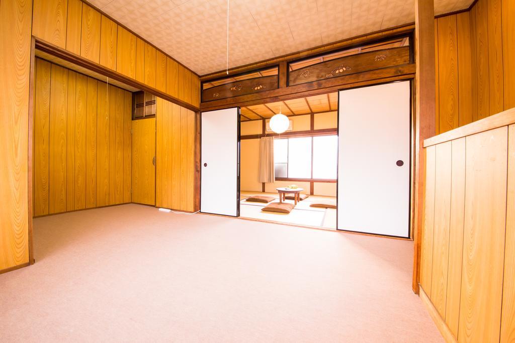 Nishi Five-storied Pagonda *
