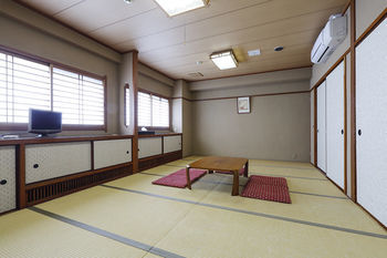Ryokan Azumaya 3*