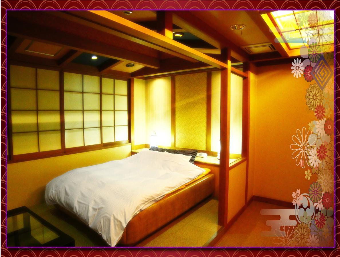 Crown (adults Only) * Kyoto