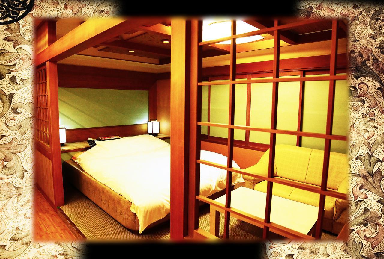 Crown (adults Only) * Kyoto
