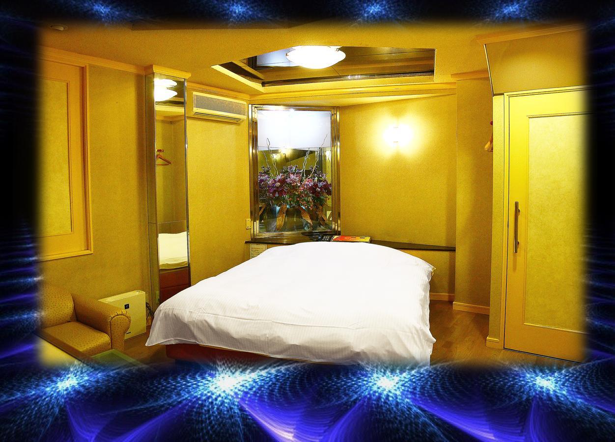 Love hotel Crown (adults Only) *