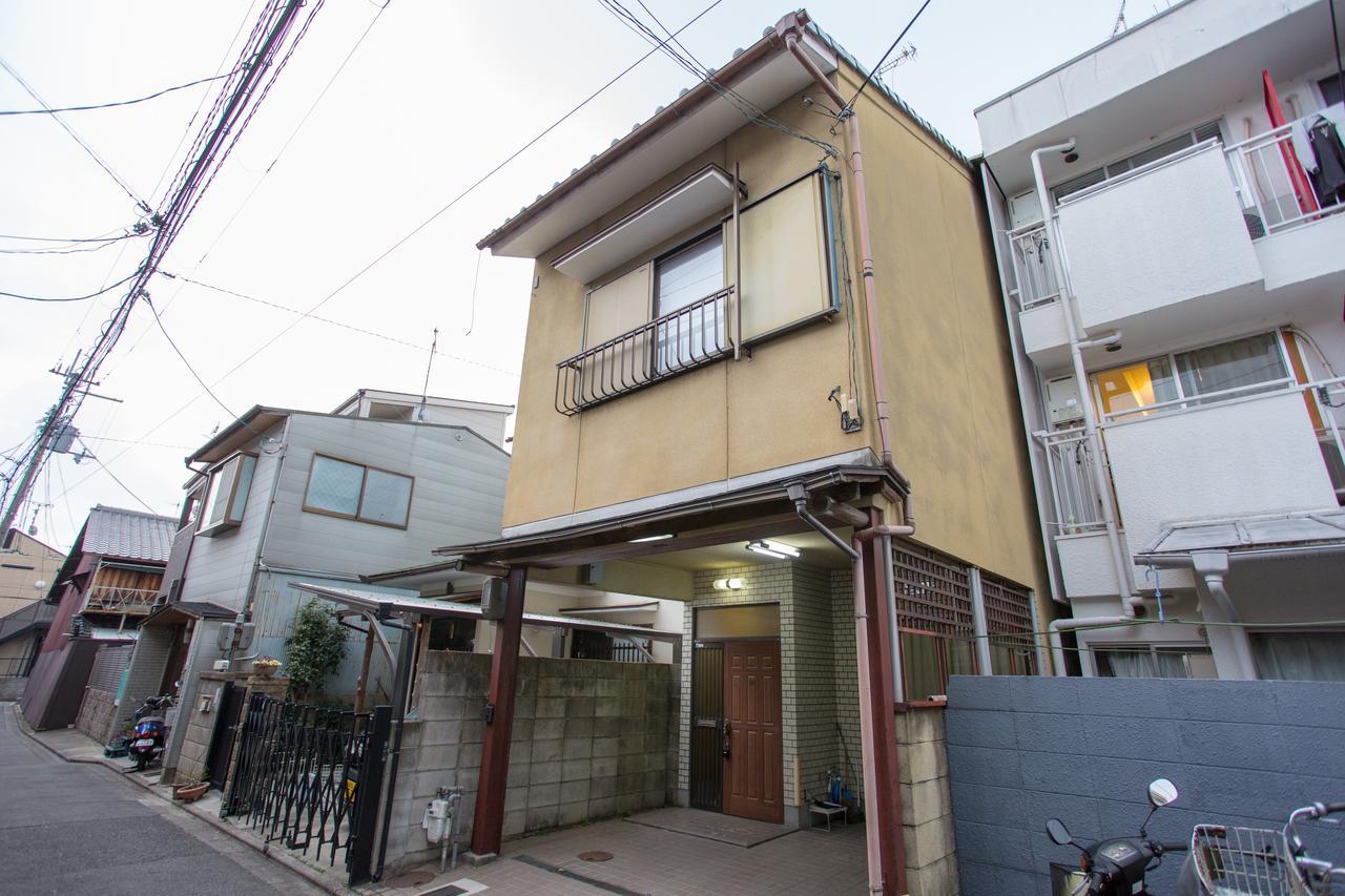 Center House Next To Subway Station Holiday home *