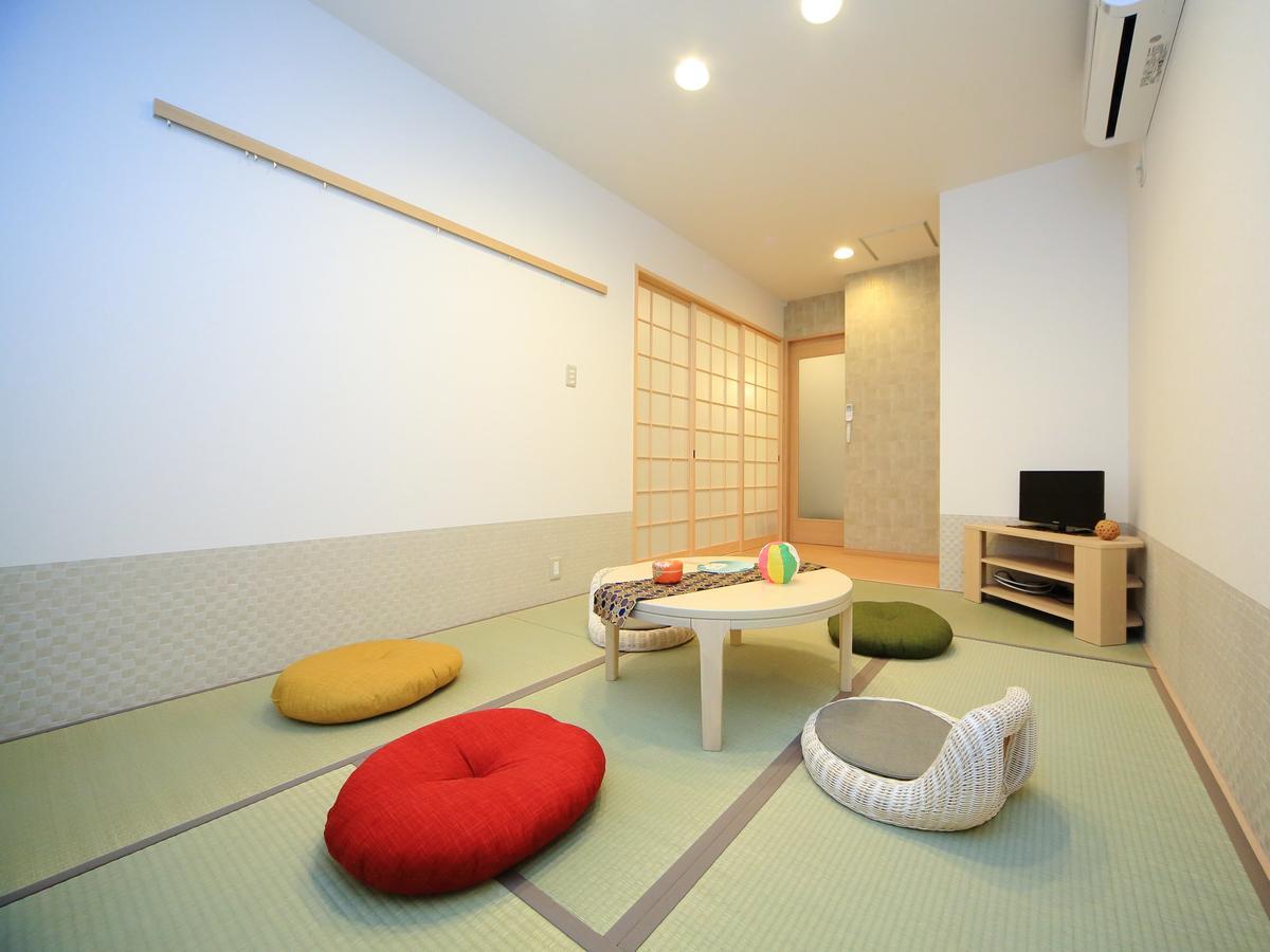 カモンイン 比永城町 Apartment