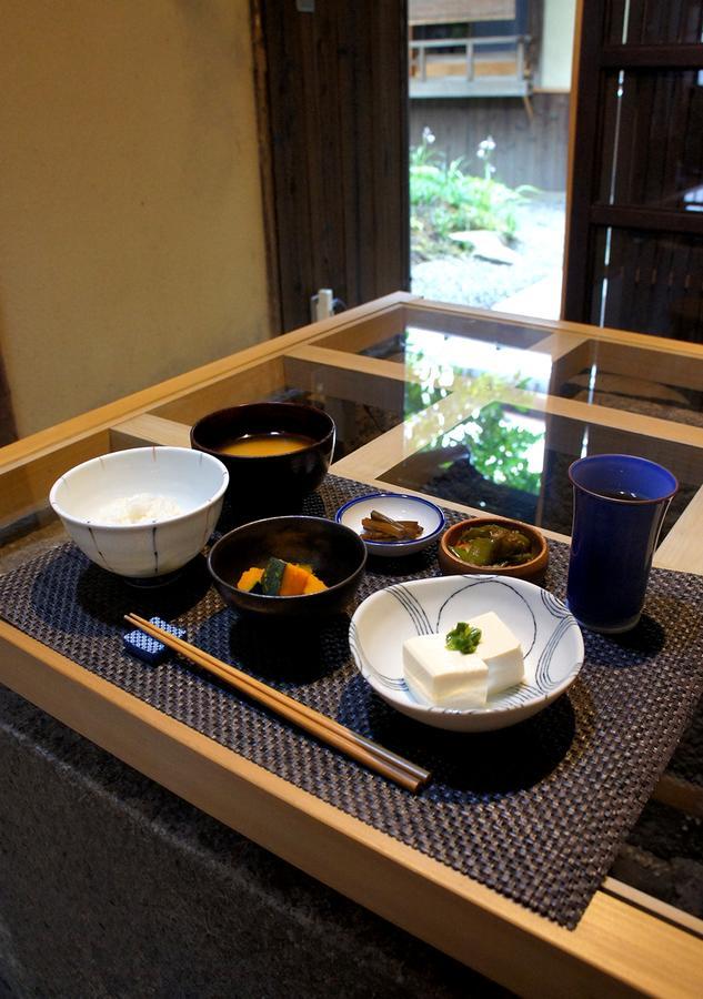 Shizuki Bed & Breakfast