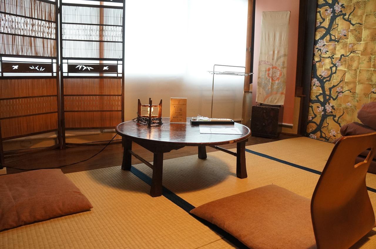 Itoya *