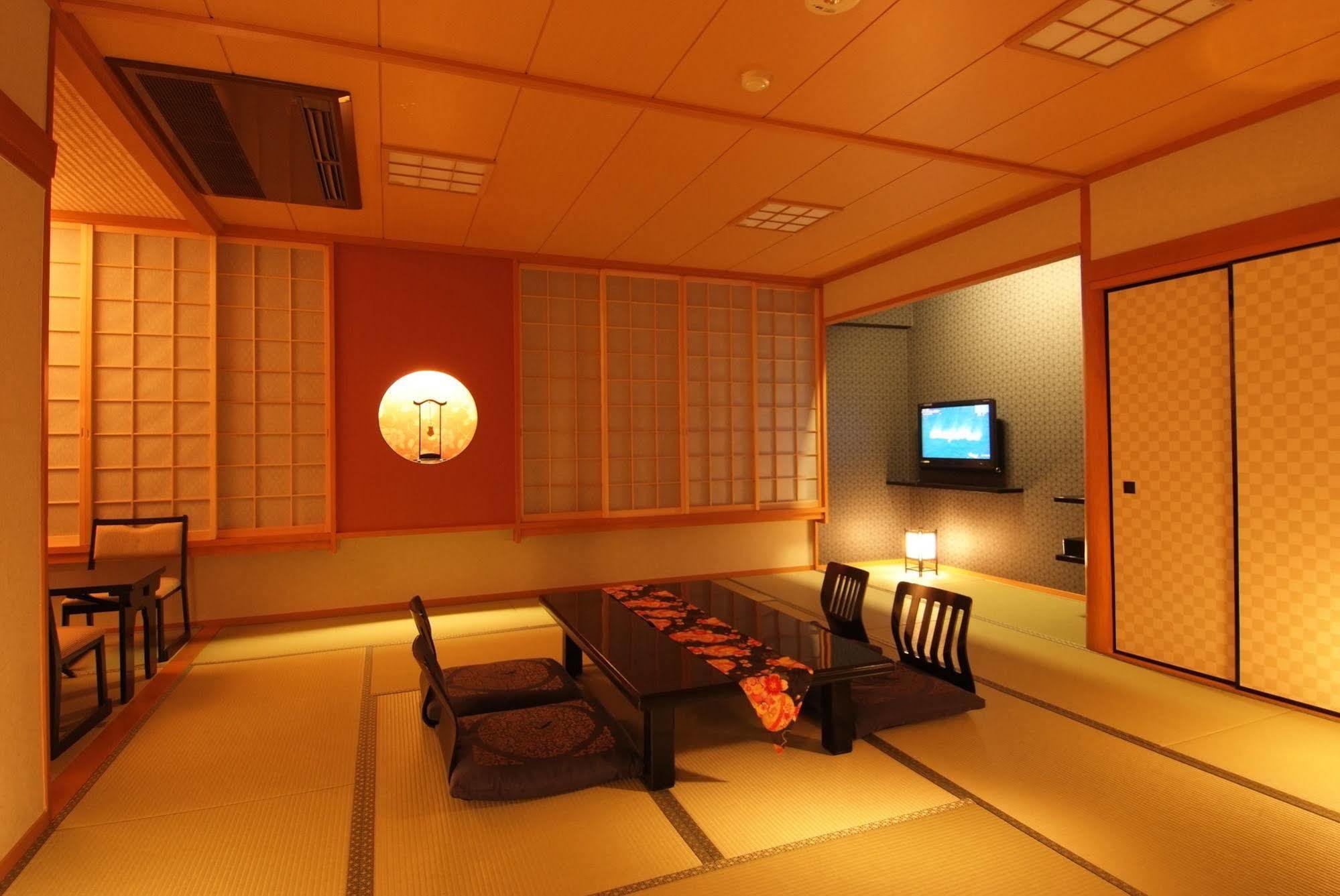 Matsui-bekkan Hanakanzashi Ryokan 4*