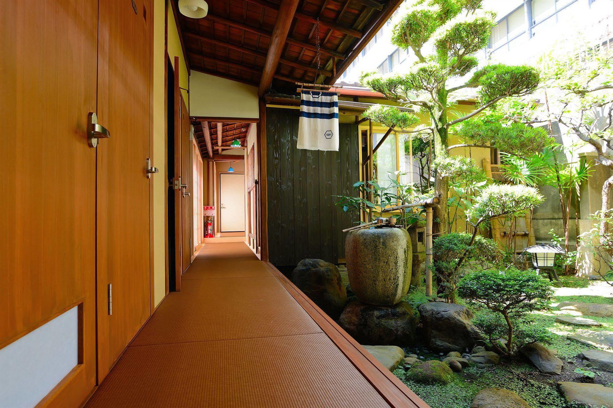 Apartment Kyomachiya Takanashi *