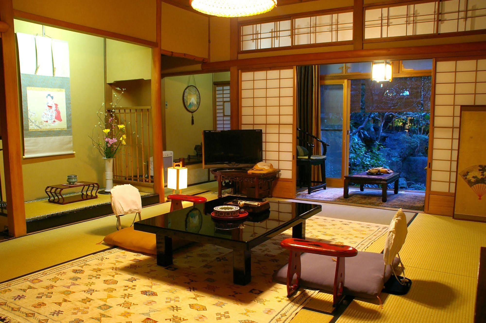 Ryokan Seikoro - Established In 1831 4*
