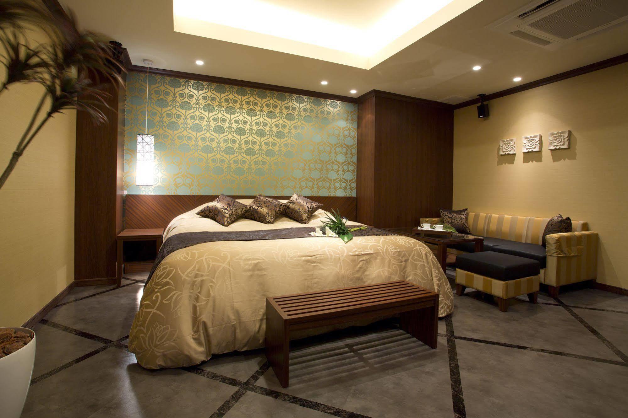 And Lotus Modern (adults Only) Hotel