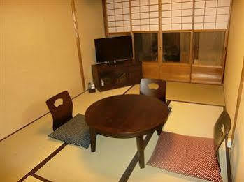 Sanjyo Karasuma No Yado Suzuran Kyoto